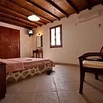 Отель Kallisti Folegandros Town